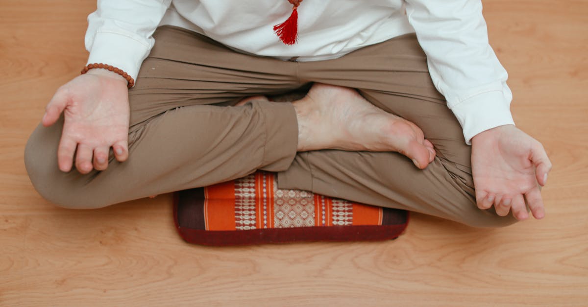 How to Stay Consistent With Meditation: Simple Tips for Building a Daily Practice how to stay consistent with meditation simple tips for building a daily practice